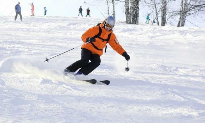 lyžař