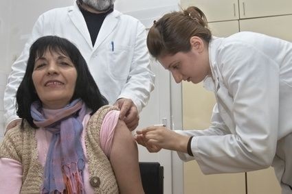očkování, medik, student, bolest, strach, injekce, vakcína