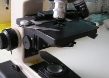 laboratoř, biochemie,  mikroskop, centrifuga