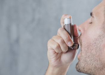muz_inhalator_astma