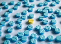 Léky,modré tablety